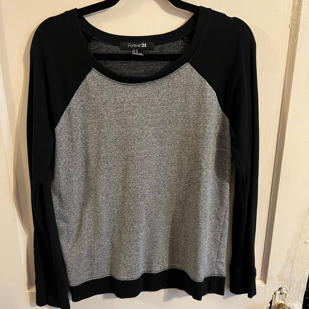 Baseball tee